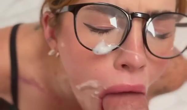 Emily Oram Sucks Her Boyfriend’s Cock And Cum On Her Face