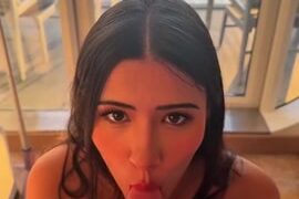 Strawberrytabby – Blowjob, Handjob And Cums In Her Mouth