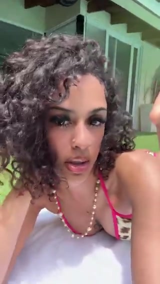 Ahna Mac Shows Off Her Hot Figure