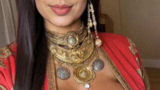Sarah Albarcha – Beautiful Angel Shows Off Her Big Boobs