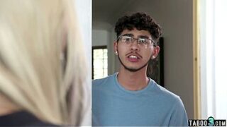 Naughty blonde MILF Kenzie Taylor giving a hot lesson to her son in law